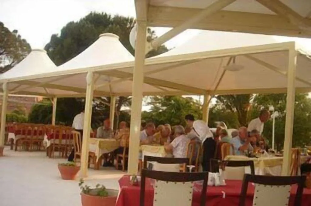 Restaurant, Berksoy Hotel, Izmir