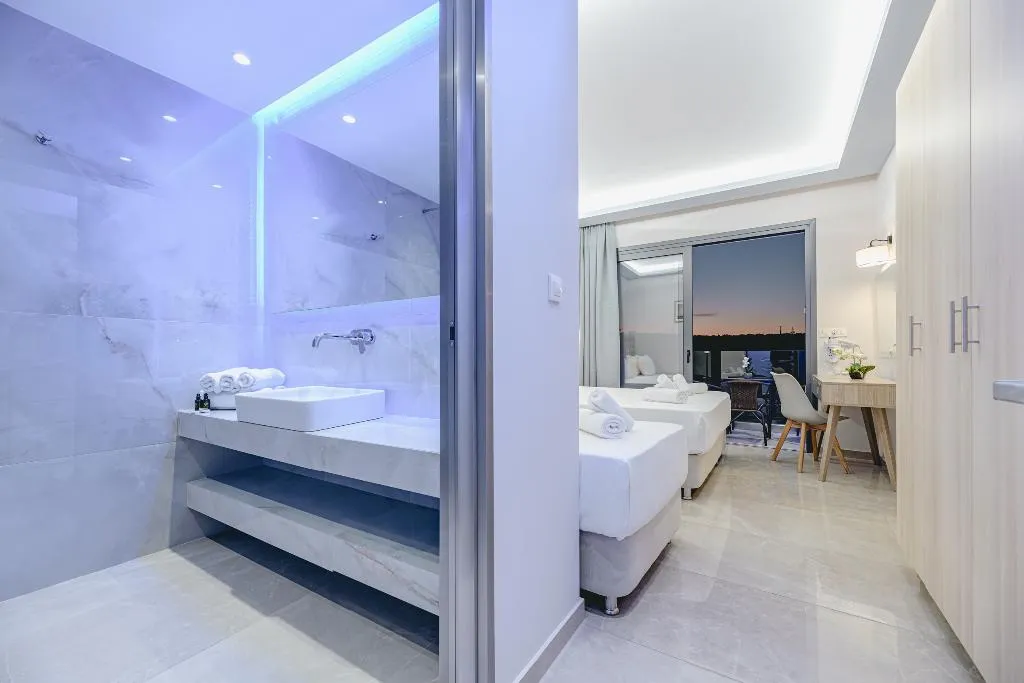 TRIPLE WITH BALCONY Room, Christina Apartments, Zante