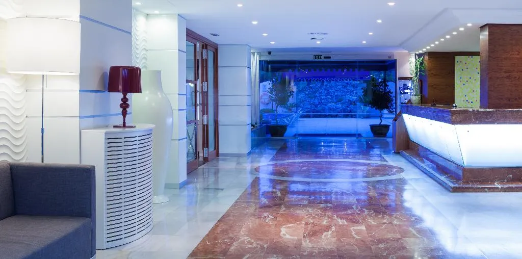 Lobby, Mariant, Majorca