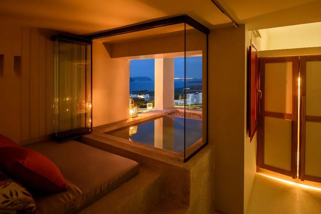 SUITE PREMIUM Room, Potnia Theron Suites, Santorini
