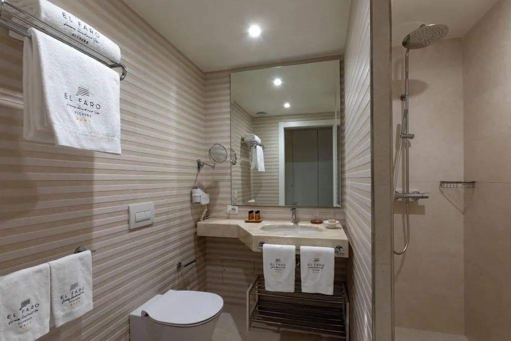 DOUBLE CLASSIC DOUBLE BED Room, El Faro, Alghero