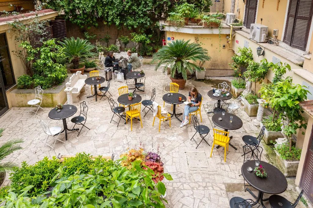 Terrace, Ostello Bello Roma Colosseo, Rome