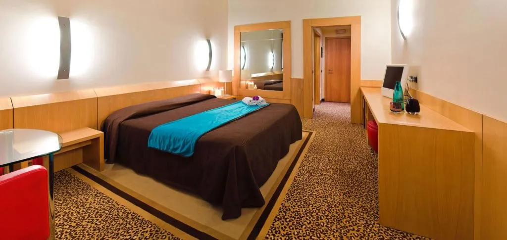 TRIPLE STANDARD Room, Valgrande Hotel, Milan