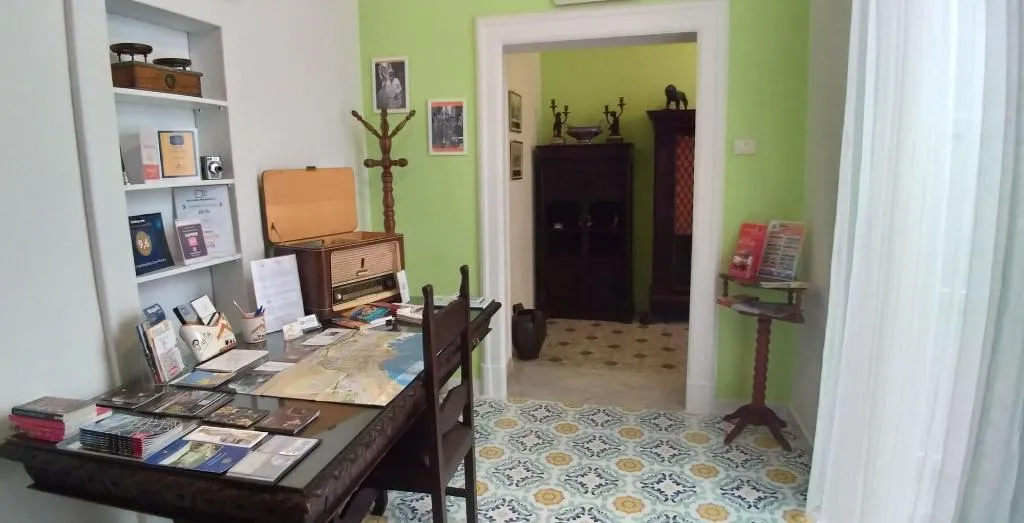 Lobby, Casa Mariella, Naples