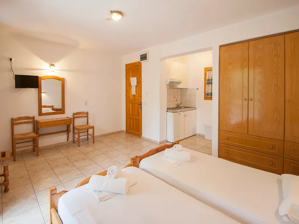 Double or Twin STANDARD Room, Pension Laura, Skiathos