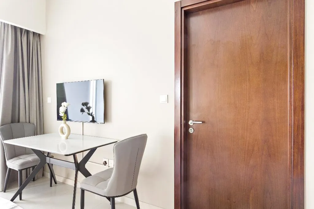 Room, Vera Residences, Dubai