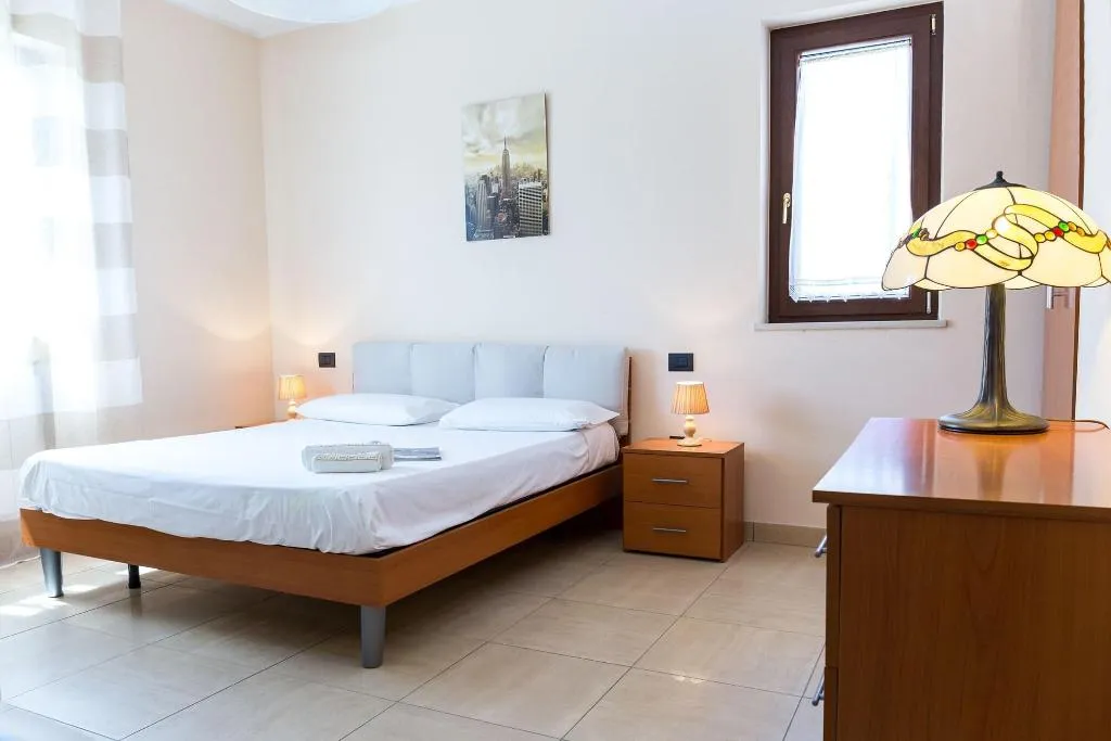 Room, B&B Atrium, Naples