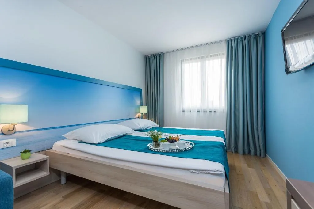 Room, Vista, Istria
