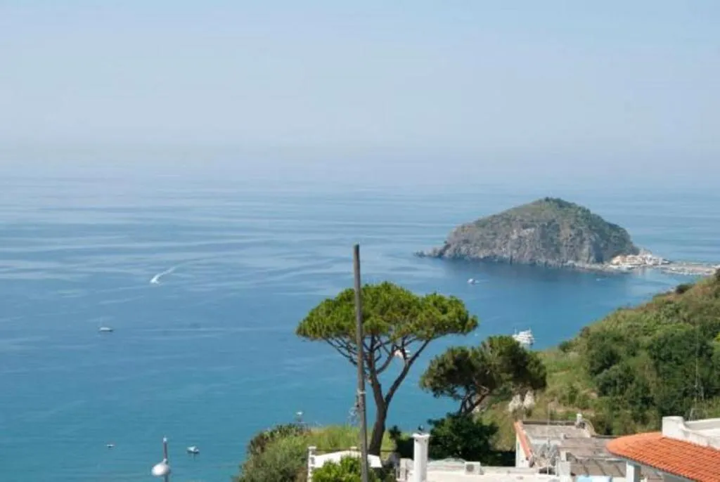 General view, Albergo Villa Giusto, Naples