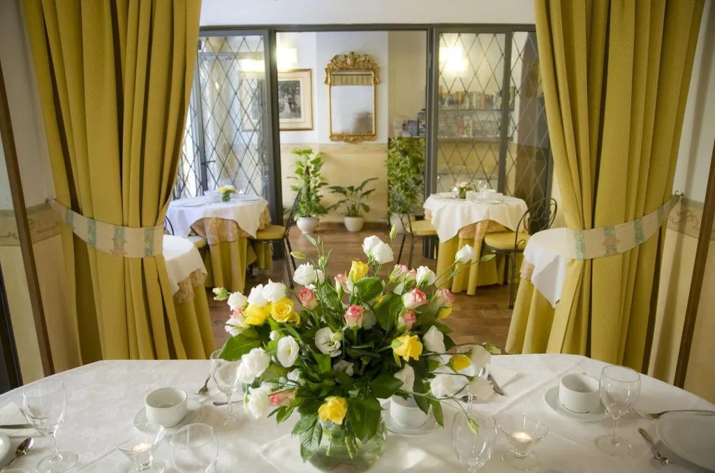 Restaurant, Residenza Il Villino B&B, Florence