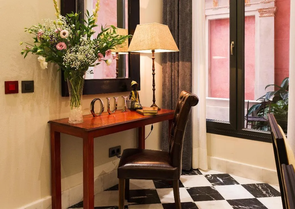 APARTMENT SUPERIOR Room, Aguilas5 SevillaSuites, Seville