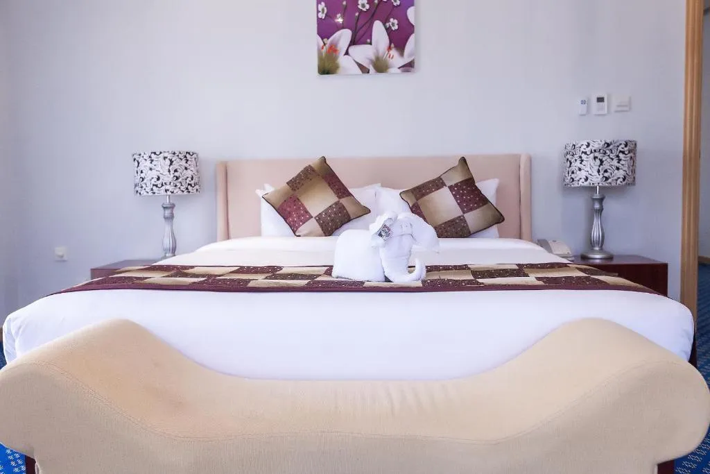 SUITE DELUXE Room, Red Castle Hotel Sharjah, Dubai