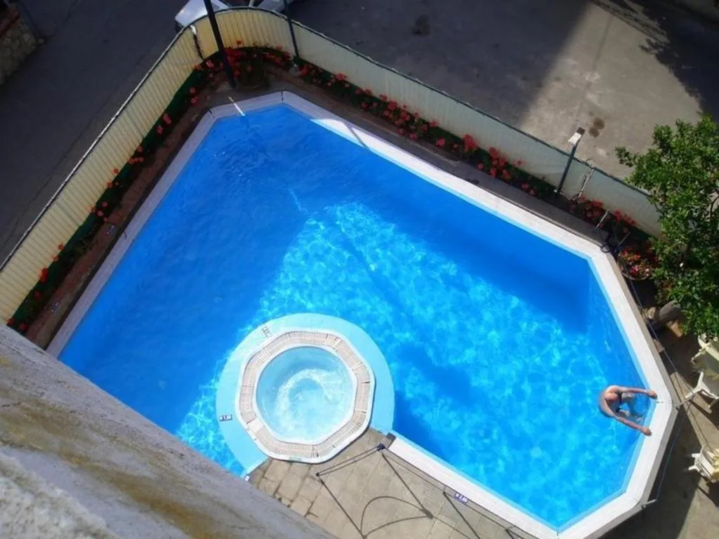 Pool, Hotel La Pergola, Naples