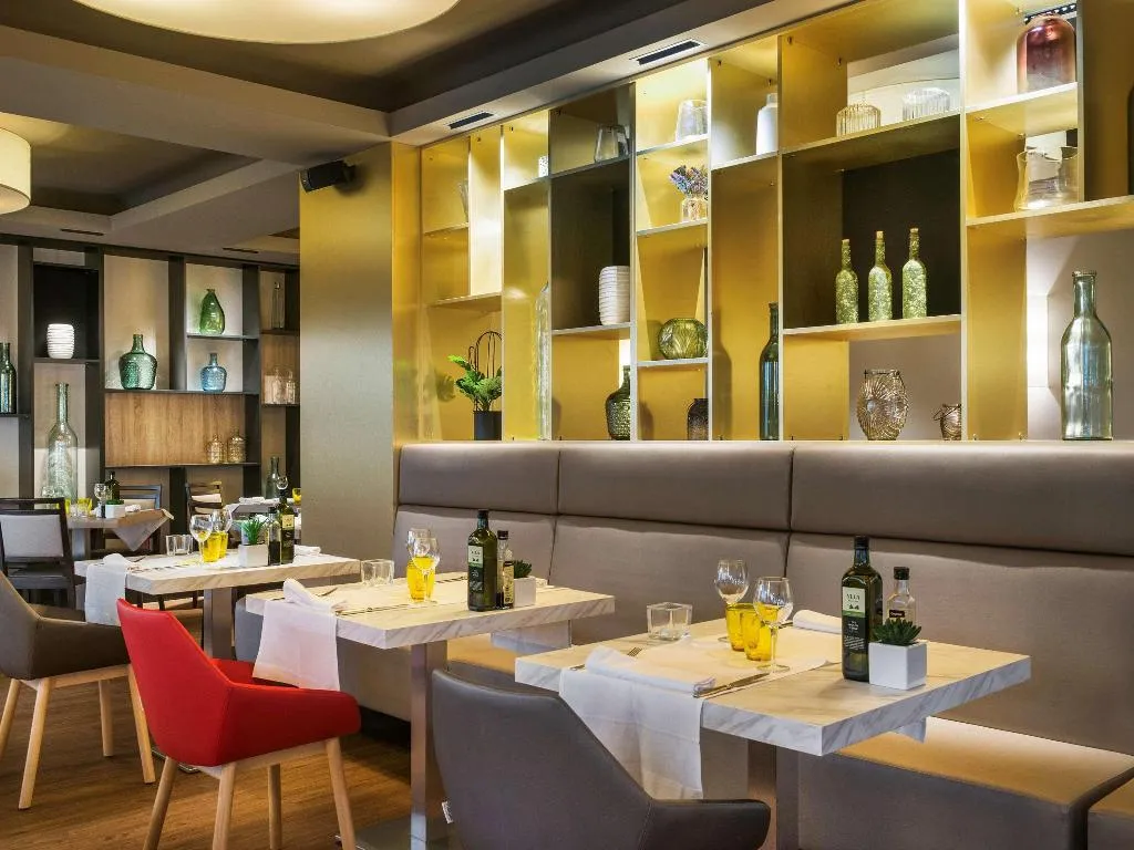 Restaurant, ibis Styles Figueres Ronda, Costa Brava