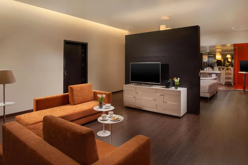 JUNIOR SUITE STANDARD Room, nhow Milano, Milan