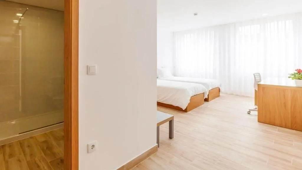 Room, Central Suites, Porto