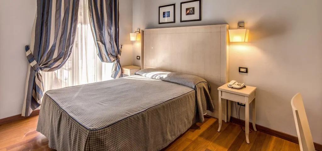 TWIN STANDARD Room, Taormina, Rome