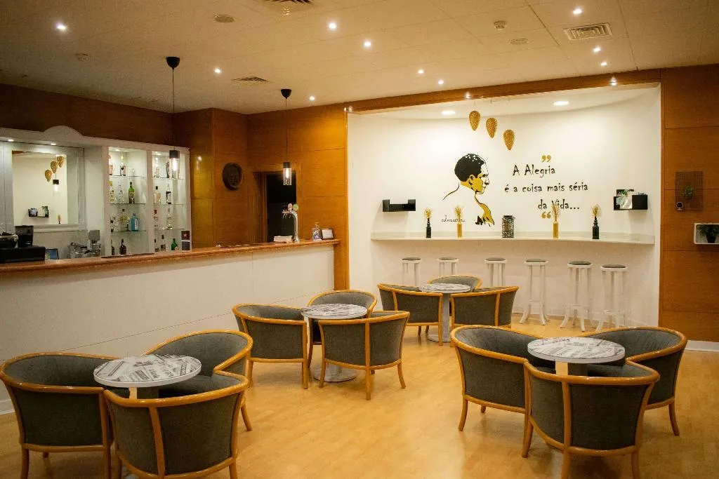 Bar, TRYP Montijo Parque Hotel, Lisbon