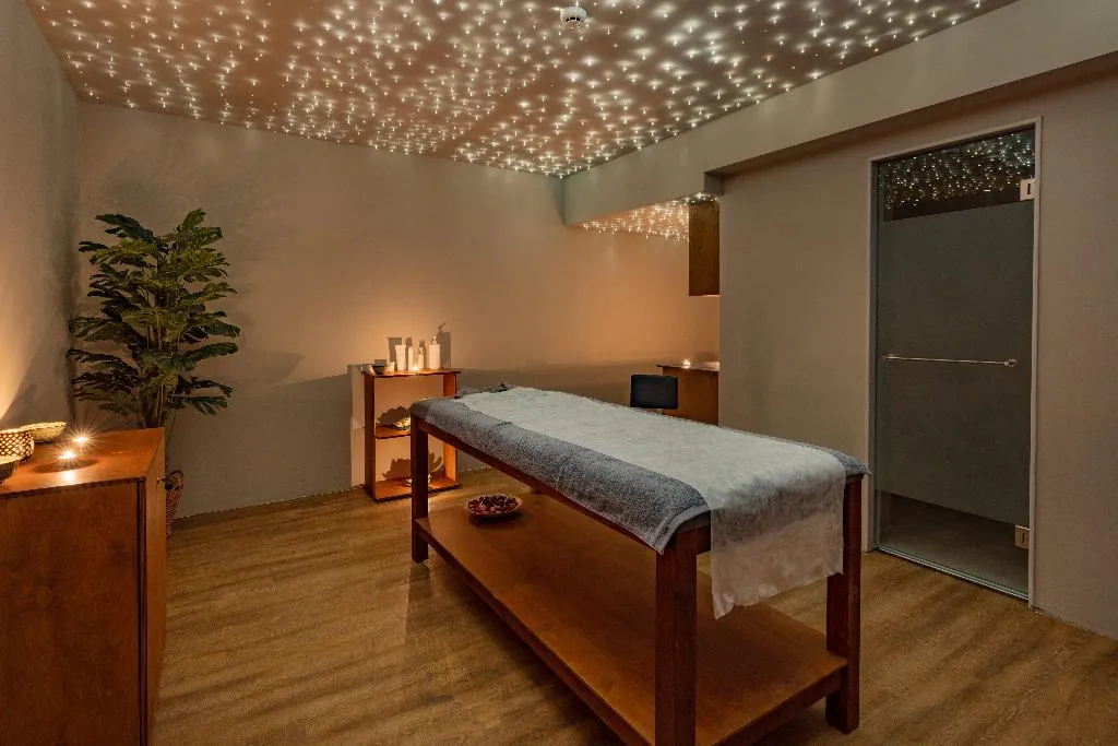 Sports and Entertainment, Minos Ambassador All Suites & Spa - Adults Only, Crete
