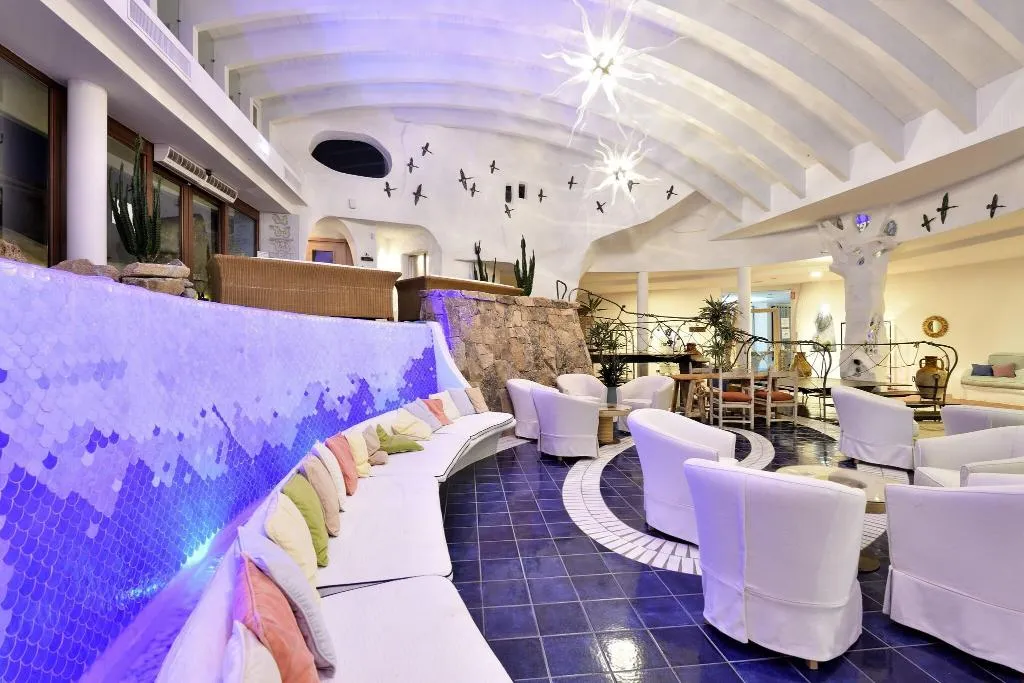 Lobby, Baia Caddinas, Olbia