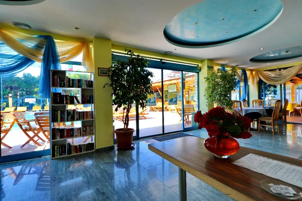 Lobby, Bora Bora, Bourgas