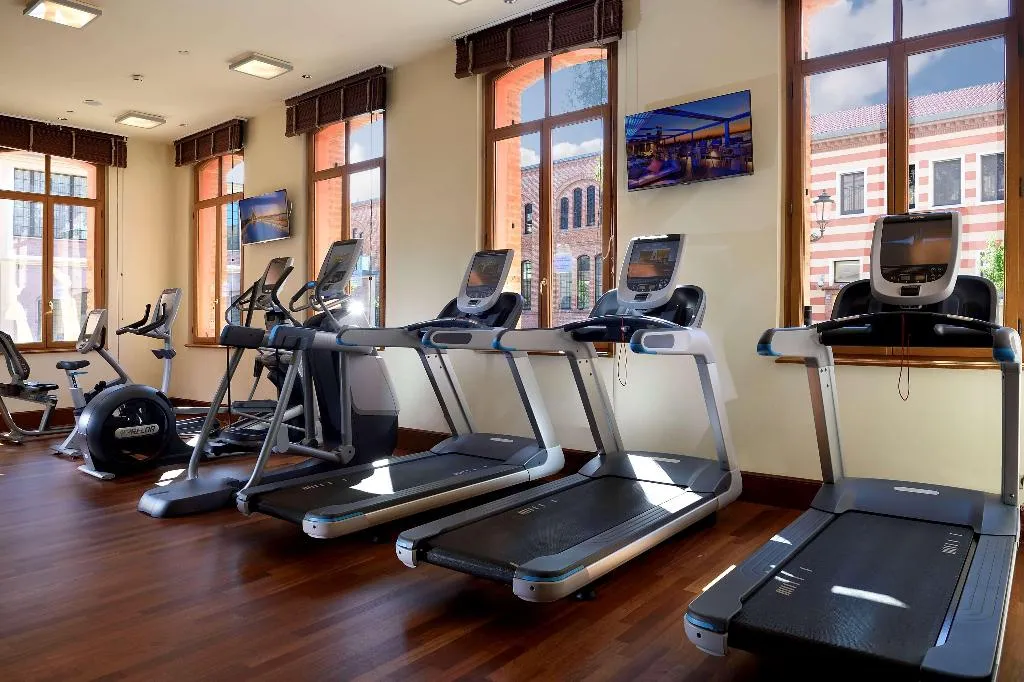 Sports and Entertainment, Hilton Molino Stucky Venice, Venice