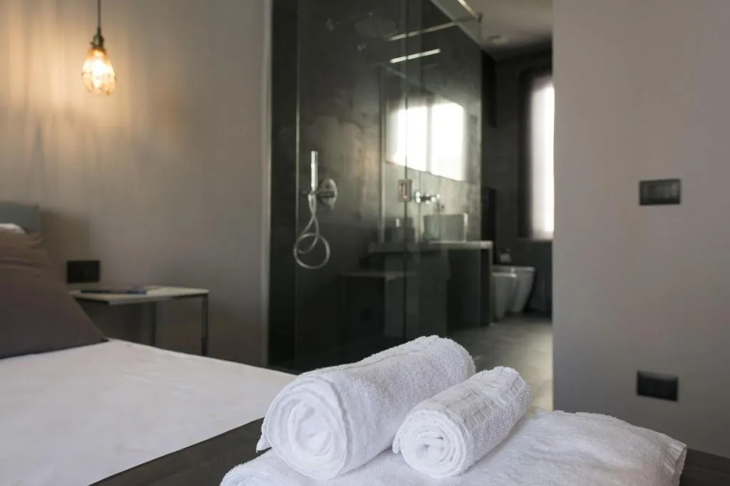 Room, B&B Villareale, Palermo