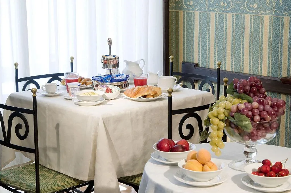 Restaurant, Pinto-Storey Hotel, Naples