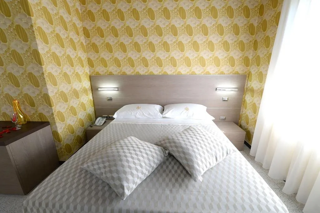 Room, X Hotel, Naples