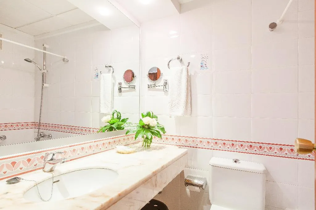Double or Twin STANDARD Room, Voramar, Majorca