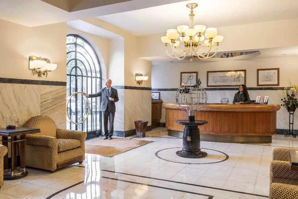 Lobby, Hotel Britania Art Deco, Lisbon