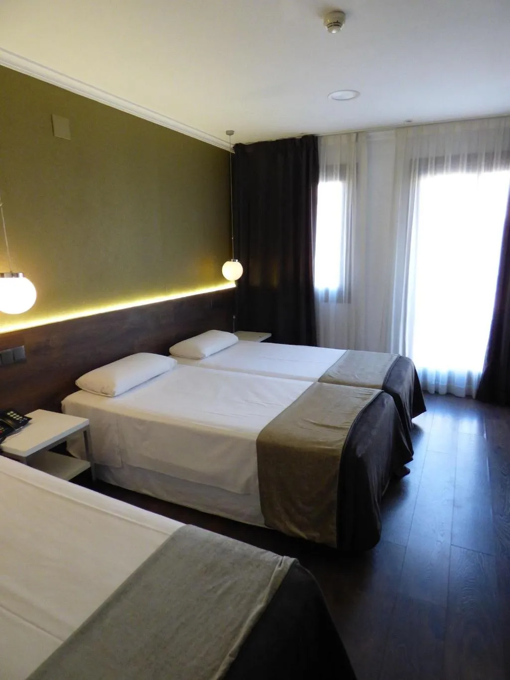 Room, Moderno, Barcelona