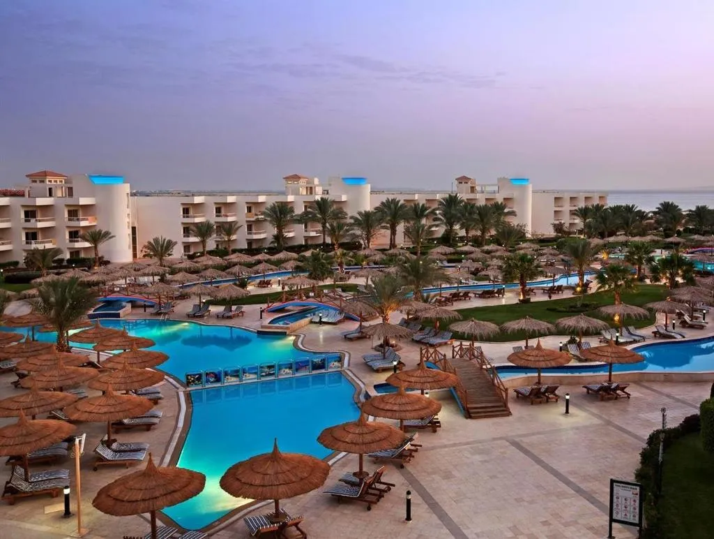 Pool, Long Beach Resort, Red Sea Riviera