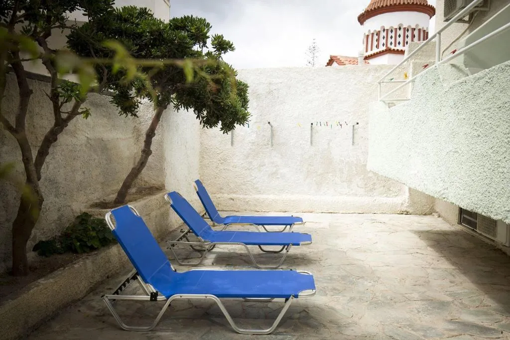 Terrace, Kissamia Rooms, Crete