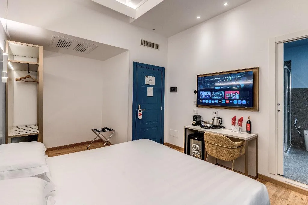 Double or Twin DELUXE Room, Relais Trevi 95 Boutique Hotel, Rome