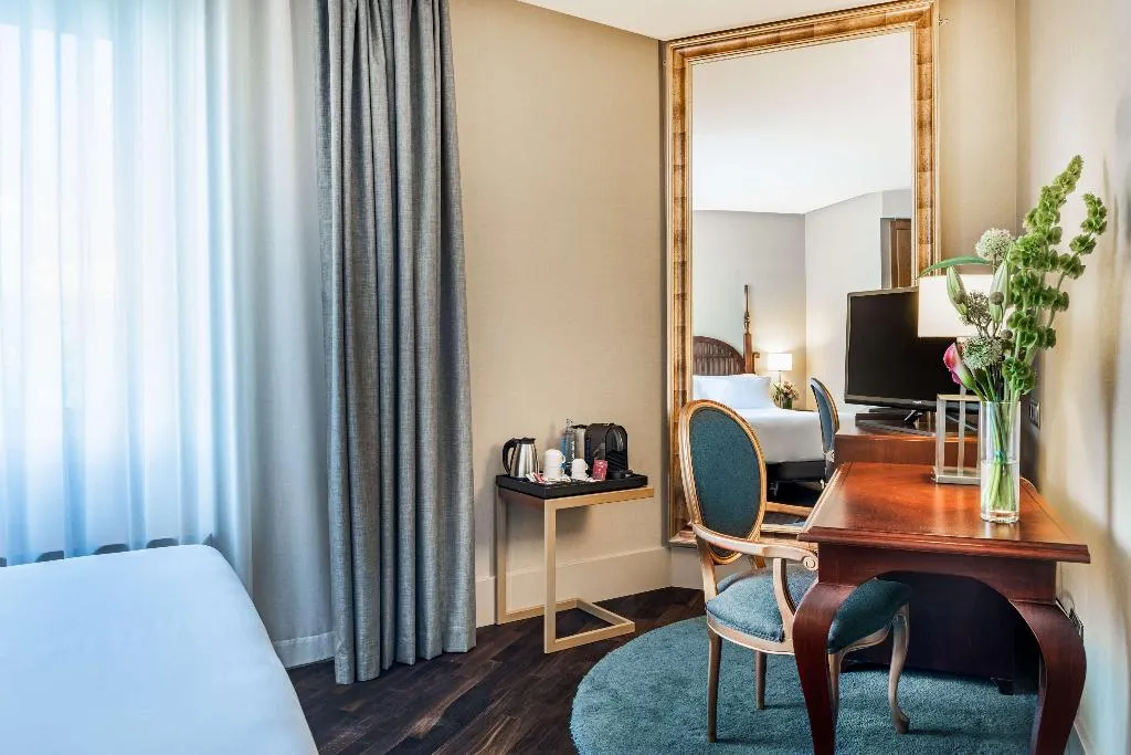 DOUBLE PREMIUM Room, NH Collection Madrid Paseo del Prado, Madrid