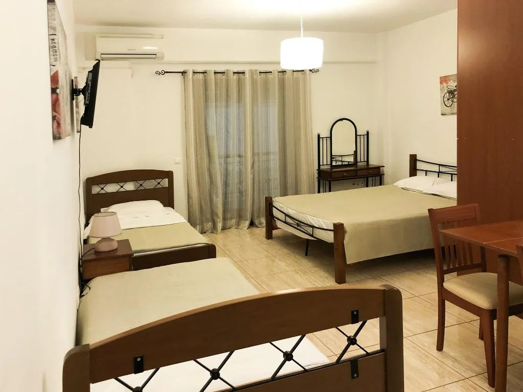 Room, Kallisti Apartments, Skiathos