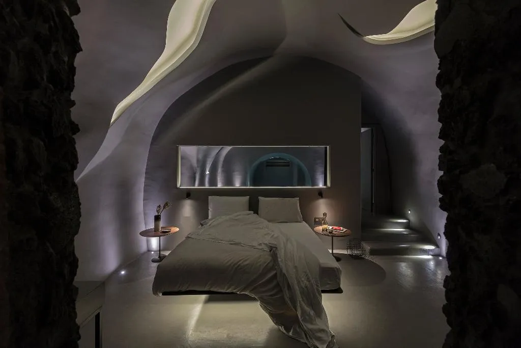VILLA THREE BEDROOMS WITH PRIVATE POOL Room, Kivotos Santorini, Santorini