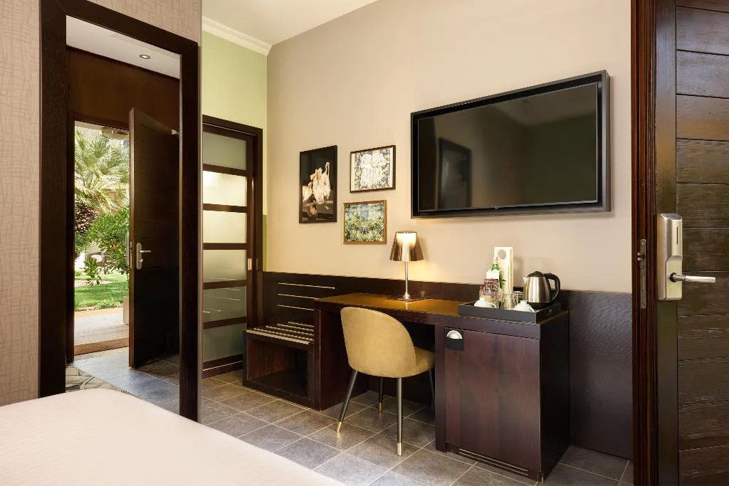 DOUBLE INNER-QUEEN SIZE -VUODE Room, Hotel Indigo Venice - Sant'Elena, Venice