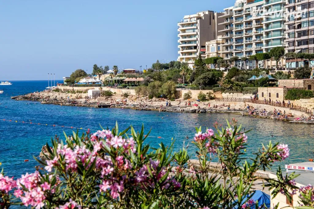 Beach, Mr. Todd Hotel, Malta