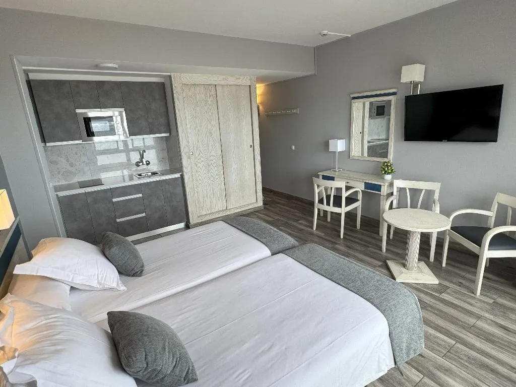 STUDIO WITH BALCONY Room, Colon Playa, Gran Canaria