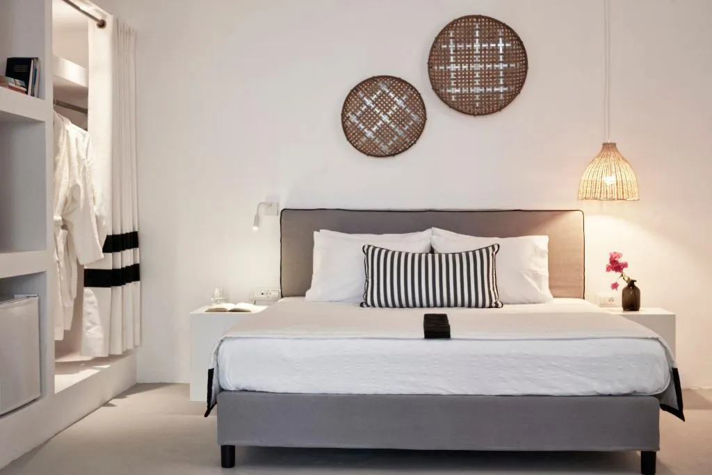 SUITE DELUXE WITH JACUZZI Room, Mr & Mrs White Tinos, Mykonos