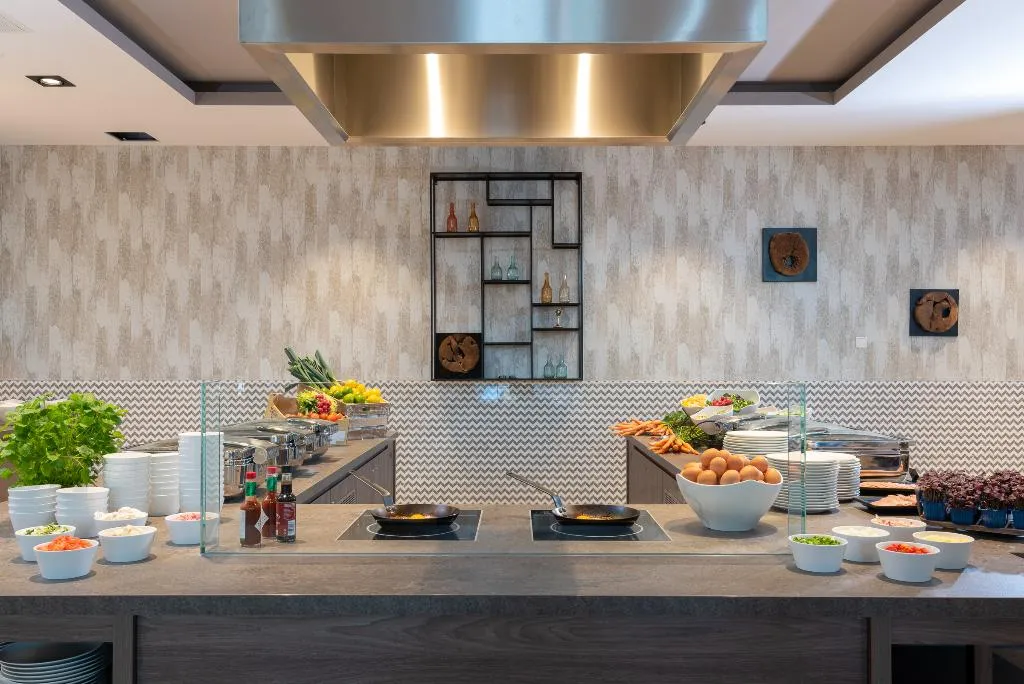 Restaurant, Leonardo Royal Hotel Amsterdam, Amsterdam