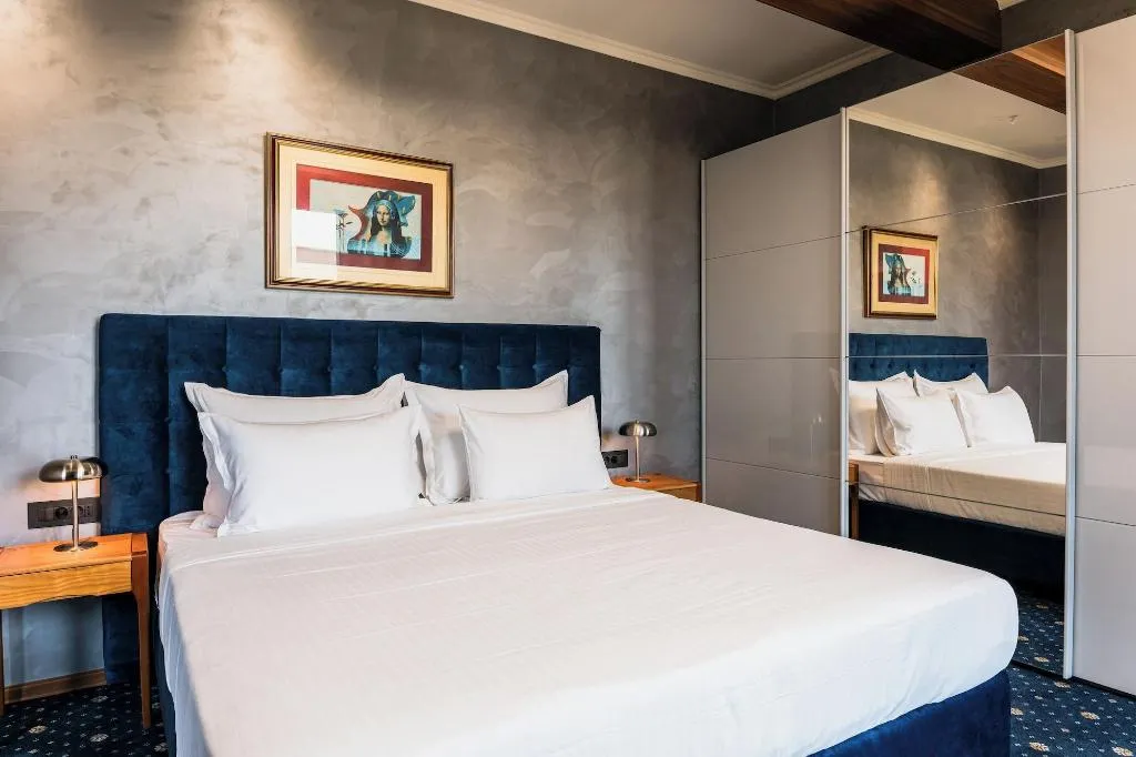 Room, Armerun Heritage Hotel & Residences, Split