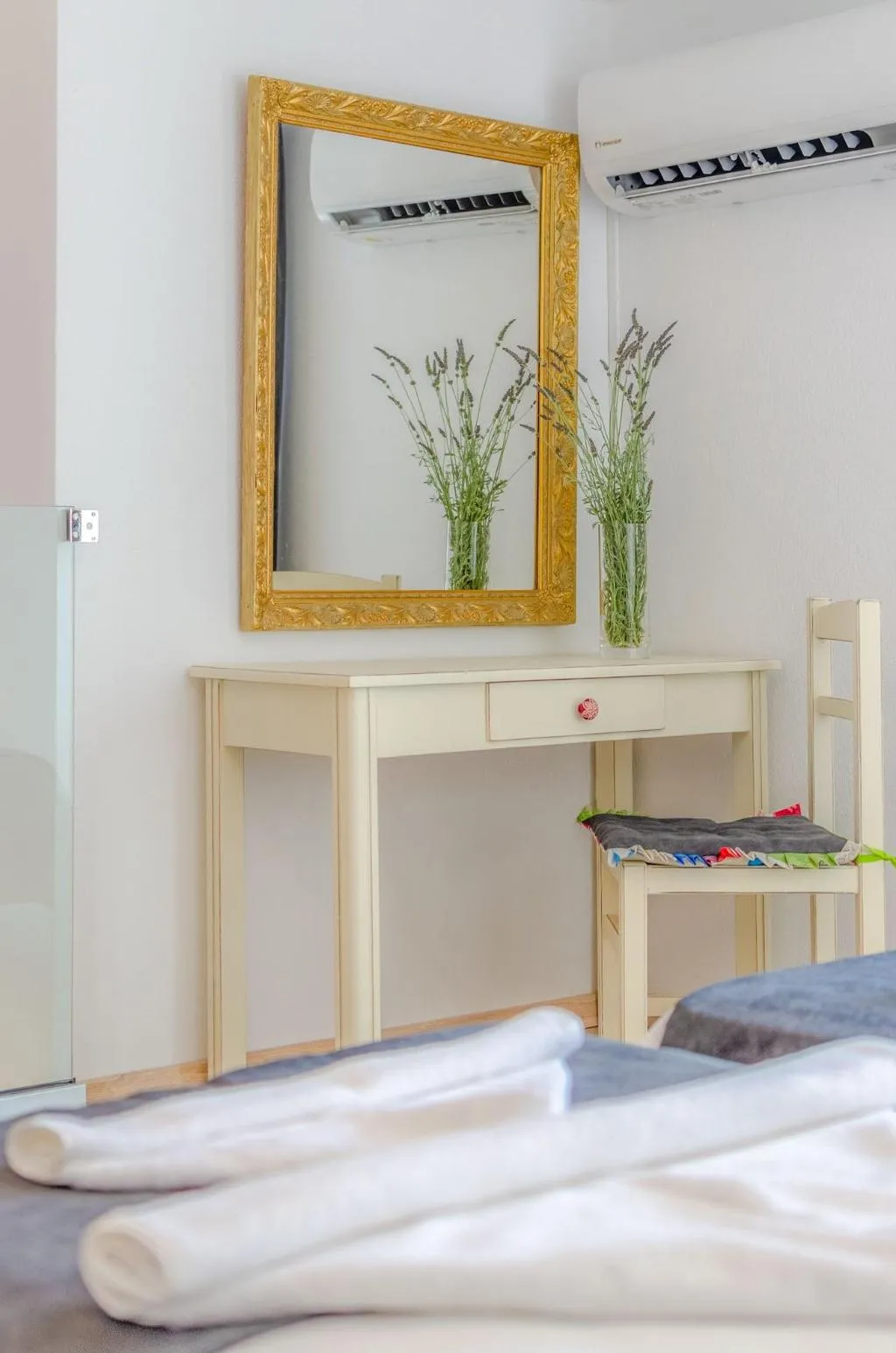 Room, Happiness Apartments, Crete