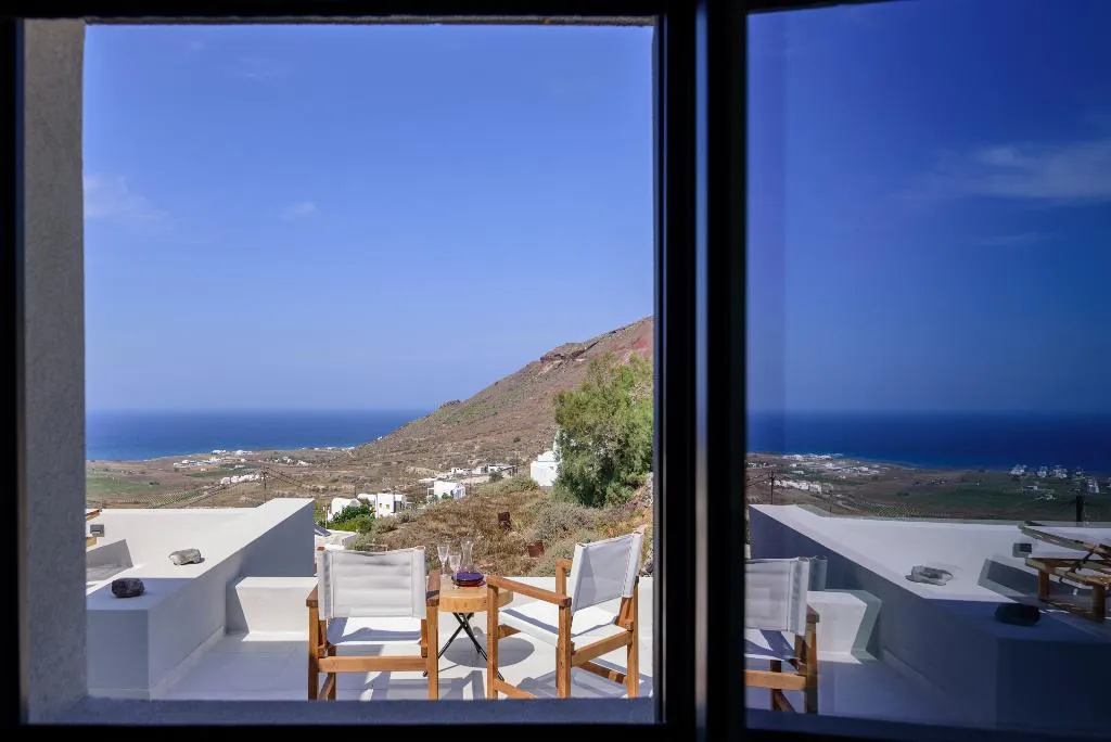 SUITE SEA VIEW Room, Ryolithos Suites, Santorini