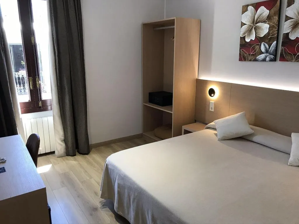 Room, Hostal Abadía Madrid, Madrid