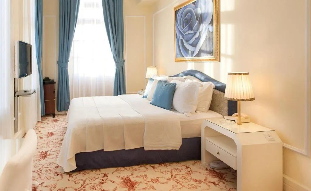 Room, Grande Albergo Delle Rose, Rhodes
