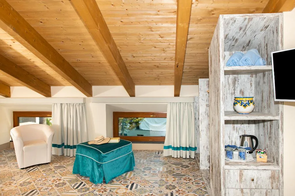 DOUBLE SUPERIOR Room, Don Giulio Luxury Rooms, Naples