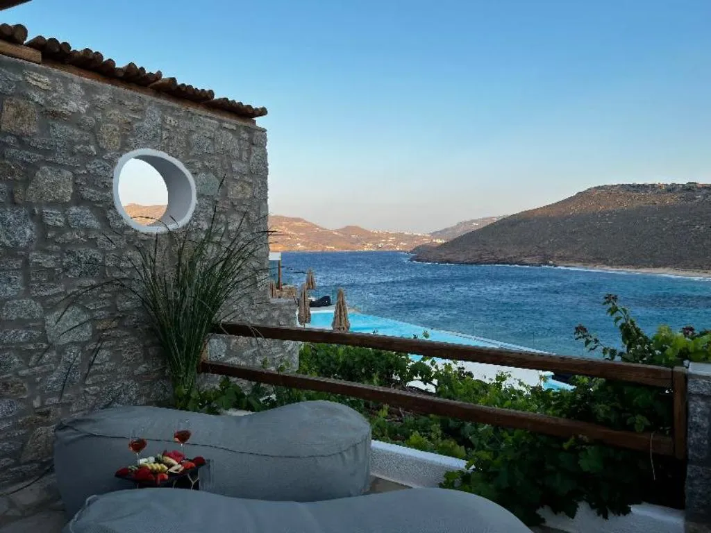 SUITE SEA VIEW Room, Panormos Village Seaside Resort, Mykonos